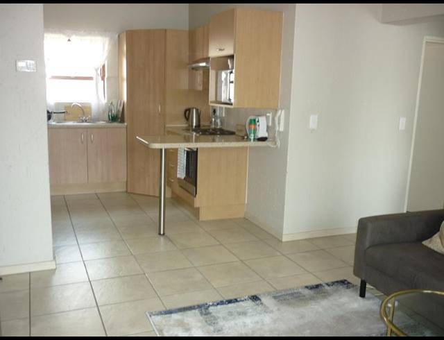 2 BEDROOM PROPERTY TO RENT IN DOUGLASDALE